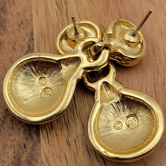 Elegant Gold Tone and Black Ename Crystal Earrings by Swarovski - Picture 3 of 4